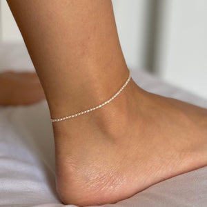 Tiny Pearl Anklet