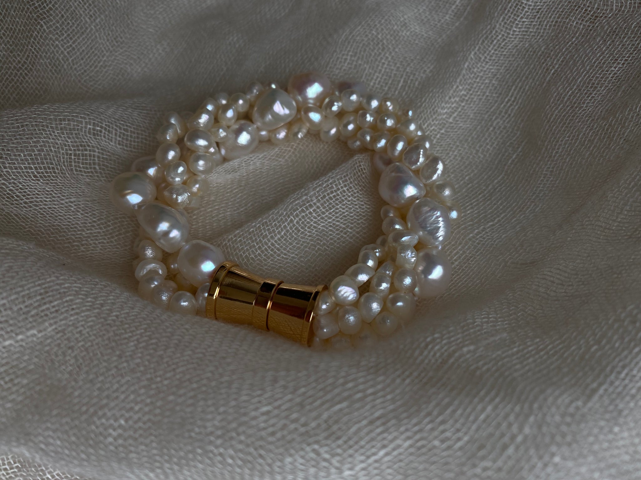 Raw Pearl Bracelet – R O S Y L E I A