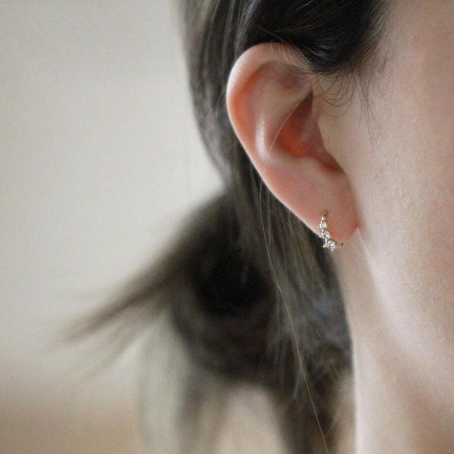 Tiny 9 Karat Zircon Earrings