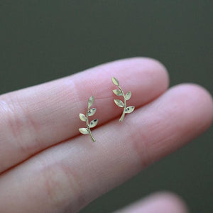 9 Karat Tiny Leaf Ohrringe